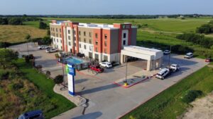 Holiday Inn Express Hotel Hillsboro Texas 76645 300x169